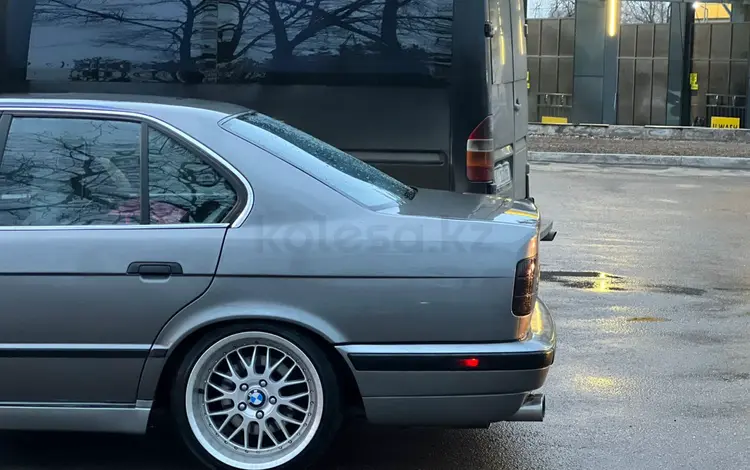 BMW 525 1988 года за 3 200 000 тг. в Алматы