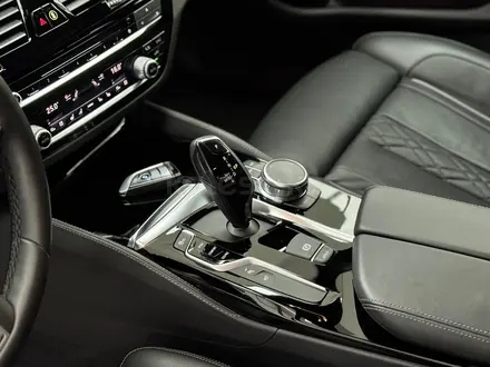 BMW 530 2018 года за 17 500 000 тг. в Алматы – фото 9