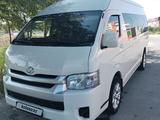 Toyota Hiace 2018 годаүшін15 300 000 тг. в Жанаозен