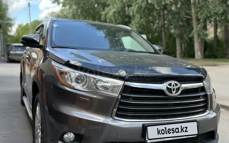 Toyota Highlander 2014 года за 16 500 000 тг. в Караганда