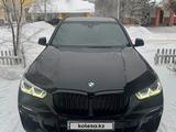 BMW X5 2021 года за 45 000 000 тг. в Астана – фото 2