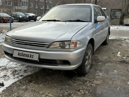 Toyota Carina 1997 года за 1 900 000 тг. в Усть-Каменогорск