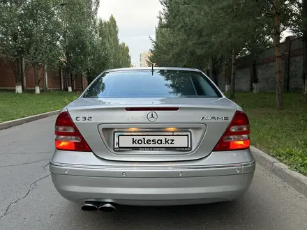 Mercedes-Benz C 32 AMG 2001 года за 6 500 000 тг. в Астана – фото 2