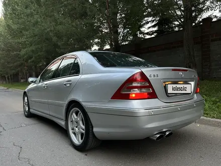 Mercedes-Benz C 32 AMG 2001 года за 6 500 000 тг. в Астана – фото 3