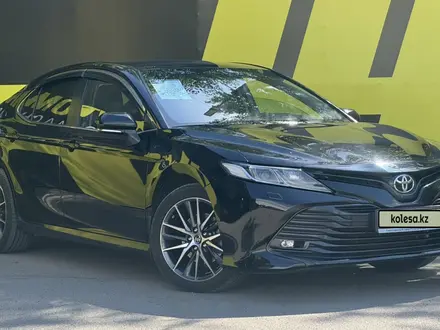 Toyota Camry 2019 года за 12 000 000 тг. в Семей