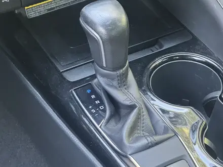 Toyota Camry 2019 года за 12 000 000 тг. в Семей – фото 11