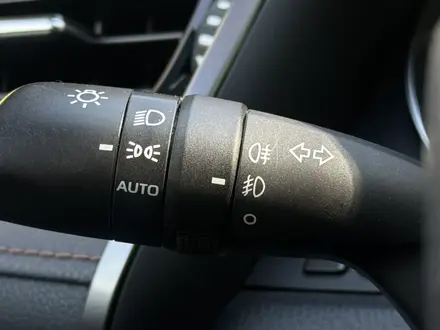 Toyota Camry 2019 года за 12 000 000 тг. в Семей – фото 17
