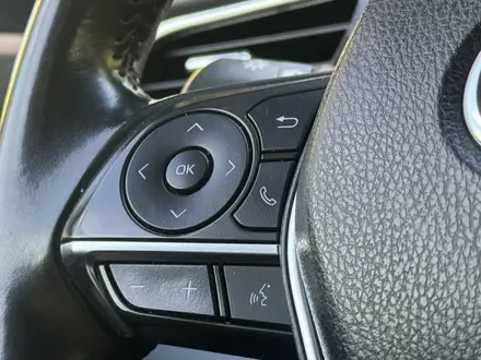 Toyota Camry 2019 года за 12 000 000 тг. в Семей – фото 19