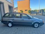 Volkswagen Passat 1990 года за 1 350 000 тг. в Уральск – фото 2