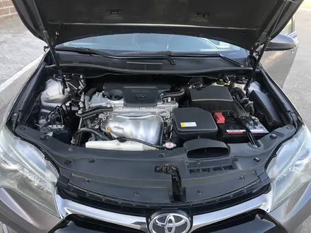 Toyota Camry 2016 года за 11 600 000 тг. в Актау – фото 15