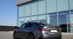 Toyota Camry Luxe eCVT 2026 года за 24 190 000 тг. в Шымкент – фото 2