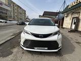 Toyota Sienna 2021 года за 27 800 000 тг. в Алматы – фото 3