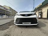 Toyota Sienna 2021 года за 27 800 000 тг. в Алматы – фото 4