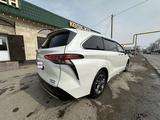 Toyota Sienna 2021 года за 27 800 000 тг. в Алматы – фото 5