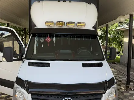 Mercedes-Benz  Sprinter 2007 года за 22 000 000 тг. в Шымкент – фото 14