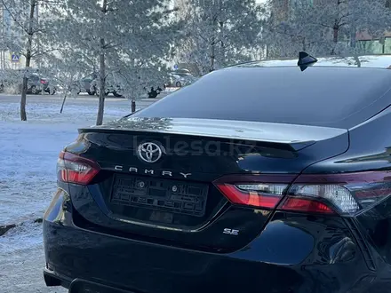 Toyota Camry 2021 года за 14 090 000 тг. в Астана – фото 4