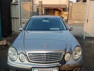 Mercedes-Benz E 320