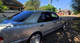 Mercedes-Benz E 320 1997 года за 2 600 000 тг. в Тараз – фото 5