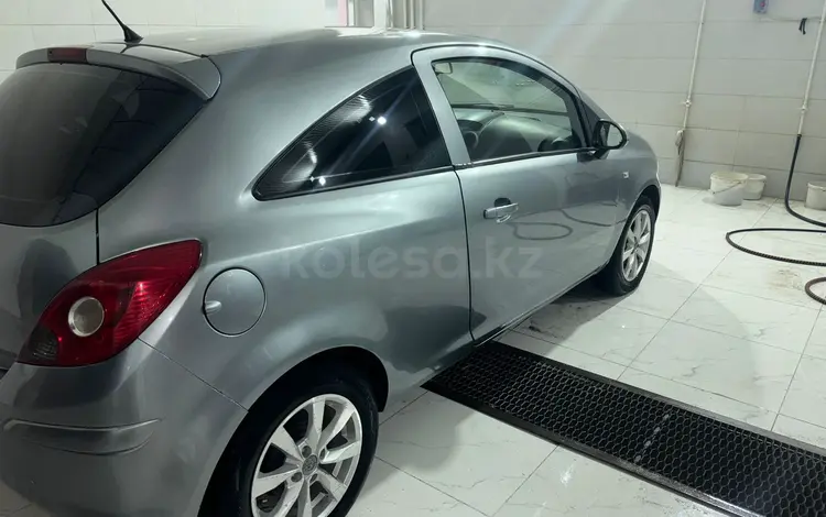 Opel Corsa 2010 годаүшін2 500 000 тг. в Караганда