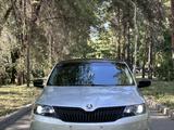 Skoda Rapid 2014 года за 4 750 000 тг. в Алматы – фото 2