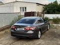 Toyota Camry 2018 года за 8 500 000 тг. в Атырау – фото 5