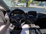 Chevrolet Malibu 2020 года за 10 900 000 тг. в Шымкент – фото 5