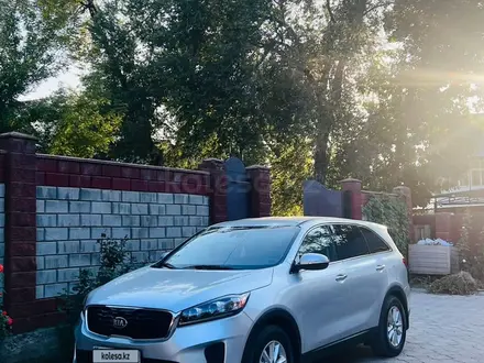 Kia Sorento 2018 года за 11 500 000 тг. в Алматы