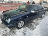 Mercedes-Benz E 200 1997 года за 3 000 000 тг. в Макинск – фото 2