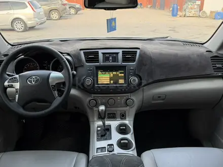 Toyota Highlander 2011 года за 10 500 000 тг. в Актау – фото 9