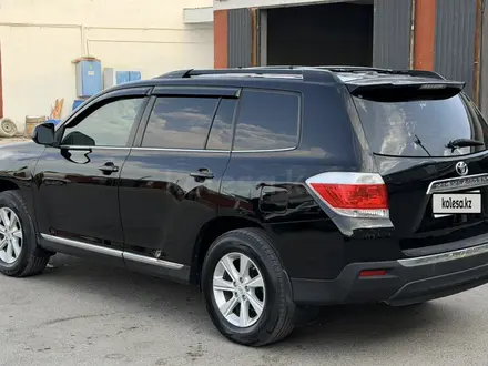 Toyota Highlander 2011 года за 10 500 000 тг. в Актау – фото 4
