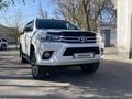 Toyota Hilux 2017 года за 17 800 000 тг. в Шымкент