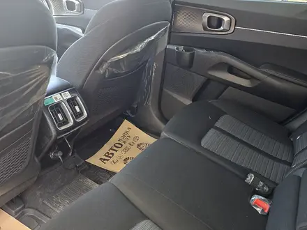Kia Sorento 2024 года за 18 500 000 тг. в Алматы – фото 10