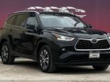 Toyota Highlander 2022 года за 18 800 000 тг. в Актау – фото 2