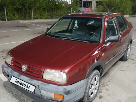 Volkswagen Vento 1993 года за 1 050 000 тг. в Караганда – фото 7