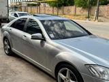 Mercedes-Benz S 550 2007 года за 4 700 000 тг. в Шымкент – фото 5