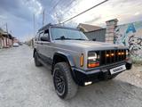 Jeep Cherokee 2001 года за 11 000 000 тг. в Алматы – фото 2
