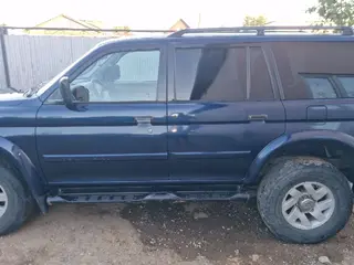 Mitsubishi Montero Sport