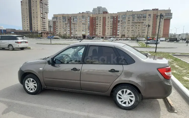 ВАЗ (Lada) Granta 2190 2018 годаүшін4 200 000 тг. в Астана