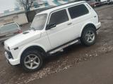 ВАЗ (Lada) Lada 2121 2004 годаүшін1 300 000 тг. в Сарыагаш – фото 4