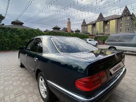 Mercedes-Benz E 230 1996 года за 1 800 000 тг. в Алматы – фото 8