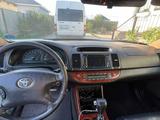 Toyota Camry 2003 годаүшін4 700 000 тг. в Атырау – фото 4