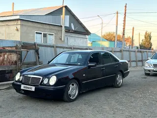 Mercedes-Benz E 320