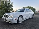 Mercedes-Benz E 320 2000 года за 4 000 000 тг. в Караганда – фото 4