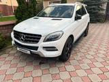 Mercedes-Benz ML 400 2014 годаүшін15 800 000 тг. в Алматы