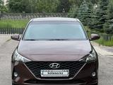 Hyundai Accent 2021 года за 7 450 000 тг. в Алматы – фото 2