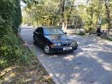 BMW 320 1996 года за 1 650 000 тг. в Алматы