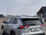 Toyota RAV4 2022 года за 15 000 000 тг. в Кульсары – фото 4