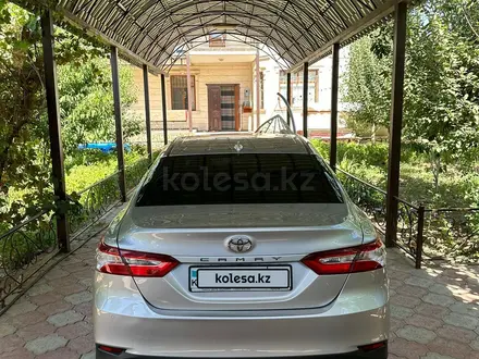 Toyota Camry 2018 года за 12 300 000 тг. в Шымкент – фото 4