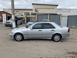 Mercedes-Benz C 200 1998 года за 2 500 000 тг. в Астана – фото 4