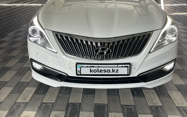 Hyundai Grandeur 2015 года за 7 400 000 тг. в Шымкент